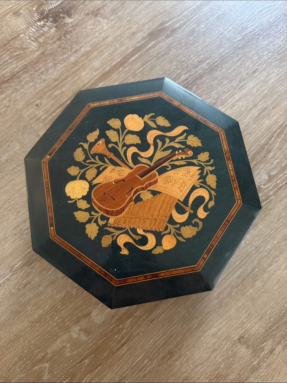 Vintage reuge Italian inlaid jewelry Music Box Style Trinket